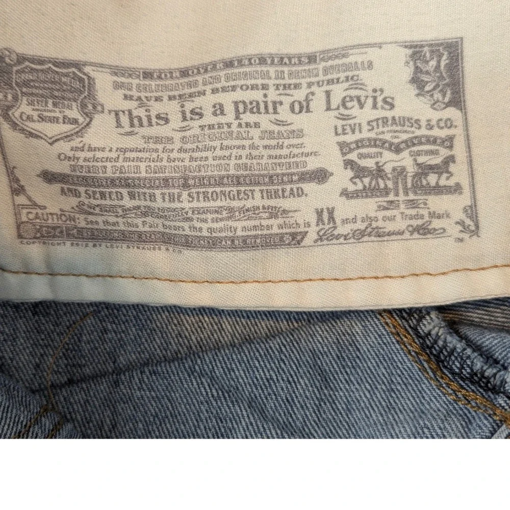 Levi's 501 Original Fit Button Fly Blue Denim Jeans Mens 35x30 Medium Wash